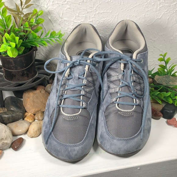 Propet Leila Rejuve Athletic Denim Suede Laced Workout Walking Shoe Size 11 - Picture 2 of 16